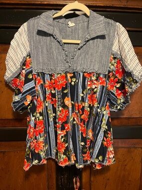 ivy jane Blue Frayed Trim Chambray Top